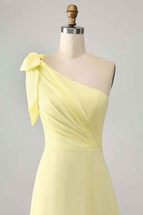 A Line One Shoulder gele lange bruiloft gast jurk met split Rabatt – Bild 4