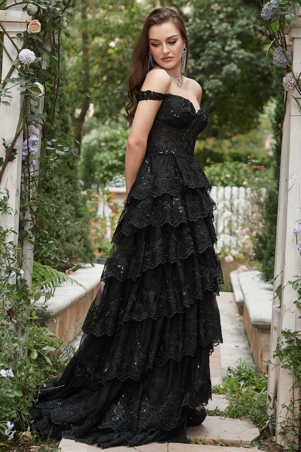 Long Off The Shoulder Zwart gelaagde galajurk Zu verkaufen – Bild 4